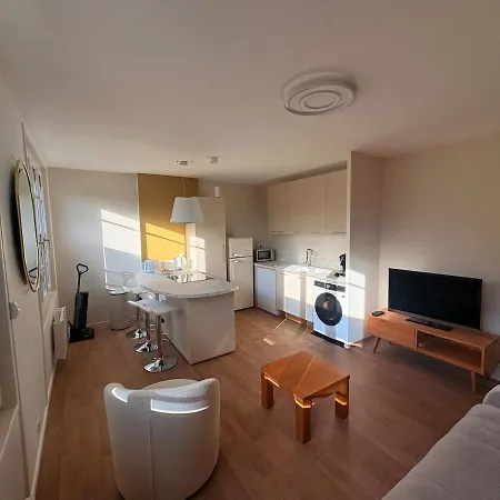Apartament Moderne & Spacieux - 5 Min De La *